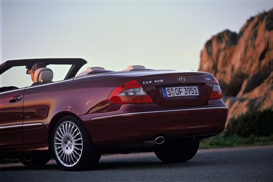  Mercedes-Benz CLK320 CDi Cabriolet 2007 года  (фото 29 из 35)
